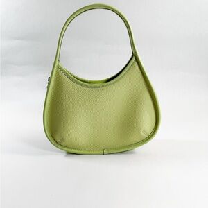 🍏 COACHTOPIA Ergo Bag – Pebbled Leather in Green Apple 🍏